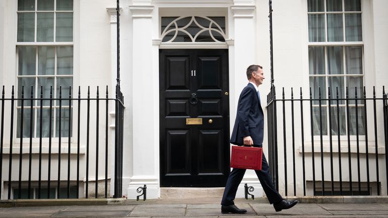 Chancellor of the Exchequer Jeremy Hunt leaves 11 Downing Street, London, with his ministerial box before delivering his Budget at the Houses of Parliament. Picture date: Wednesday March 15, 2023. Photo credit should read: Stefan Rousseau/PA Wire