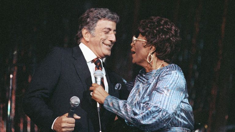Ella Fitzgerald sings a duet with Tony Bennett in 1990
Pic:AP