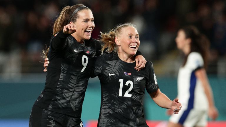 New Zealand&#39;s Betsy Hassett and Gabi Rennie celebrate after the match