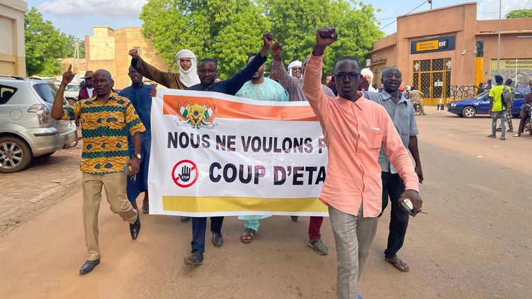 Supporters of Nigerien President Mohamed Bazoum 