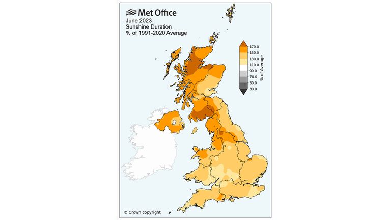Average sunshine above and below average 1991 - 2020. Pic: Met Office 