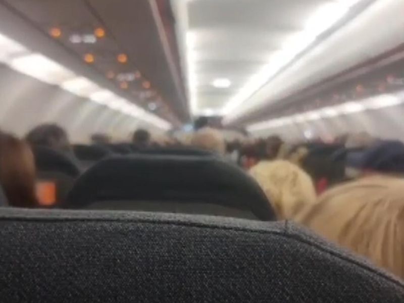 In a statement easyJet confirmed that 19 passengers did volunteer to leave the plane before it took off