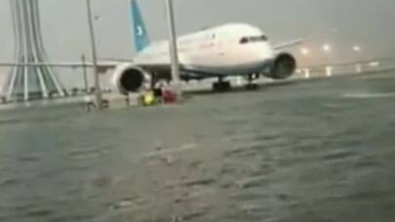 China: Beijing airport floods after Typhoon Doksuri hits capital ...