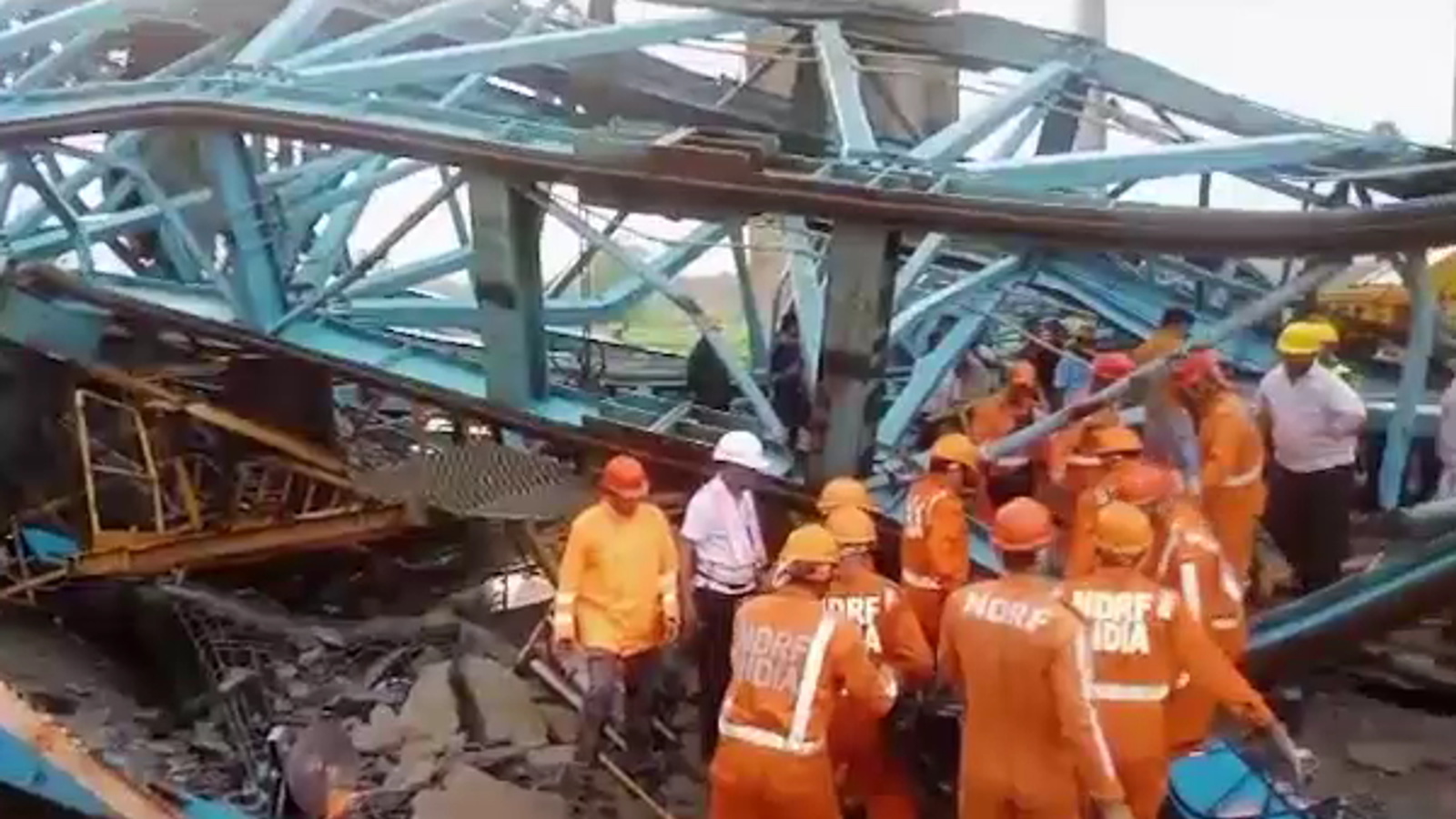 16 construction workers killed in India as crane collapses while new bridge is built
