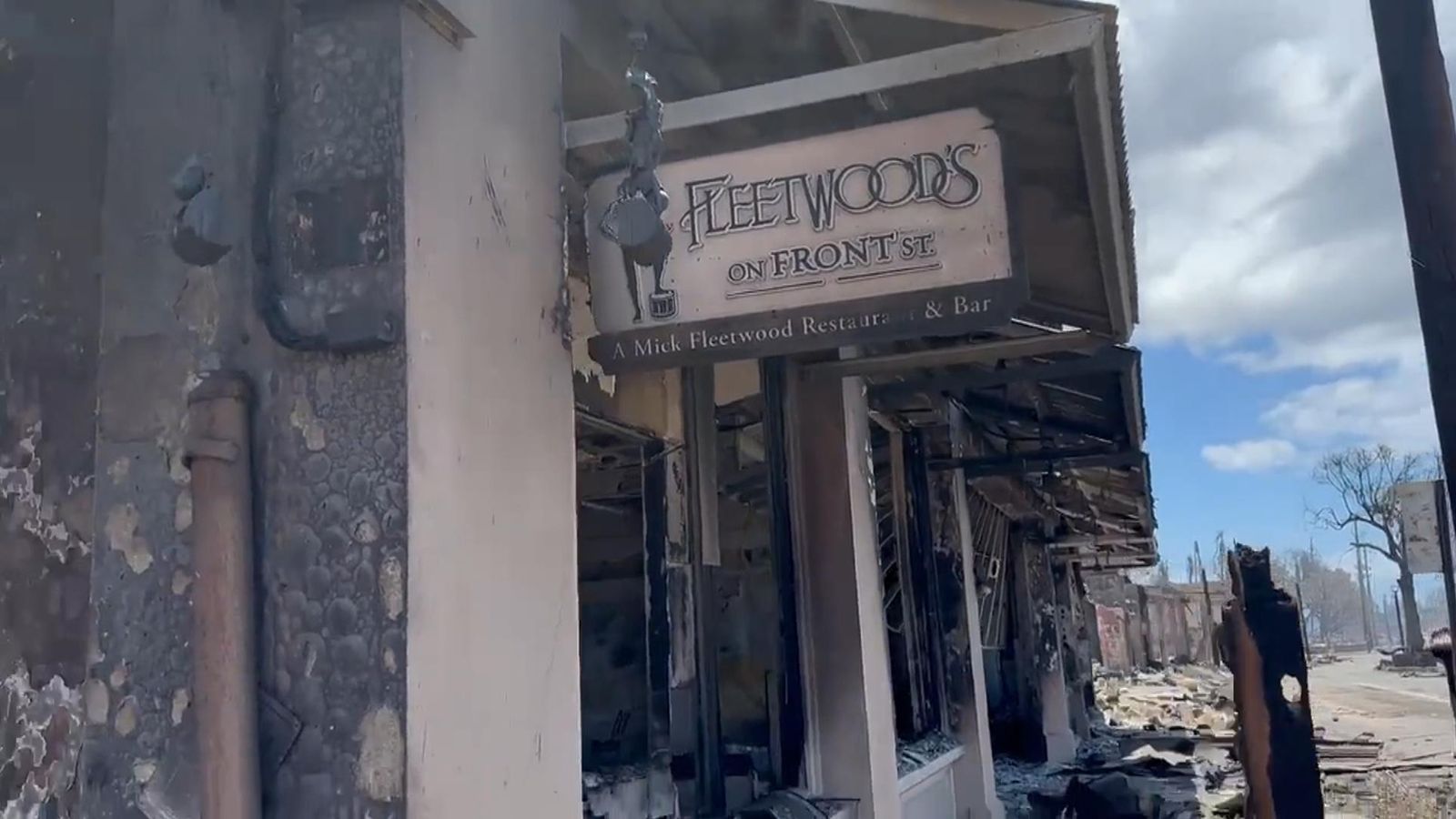Hawaii Mick Fleetwood's bar burns down in devastating wildfires US
