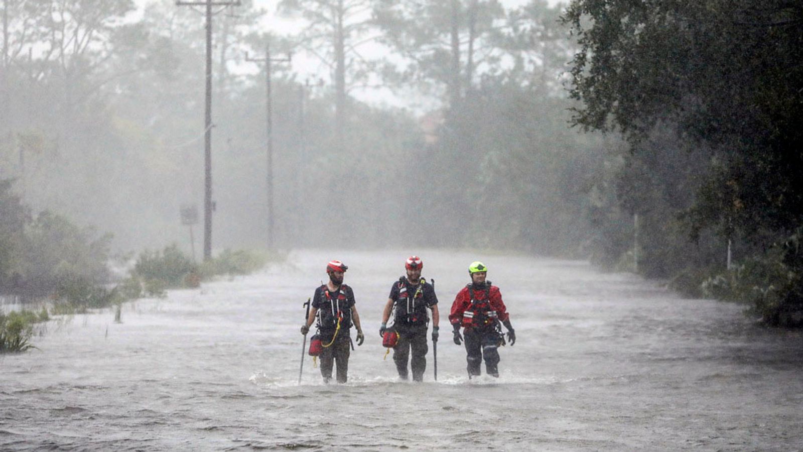 Hurricane Idalia latest: 'Catastrophic' hurricane hits Florida - homes submerged, 250000 lose power and flights axed - Sky News