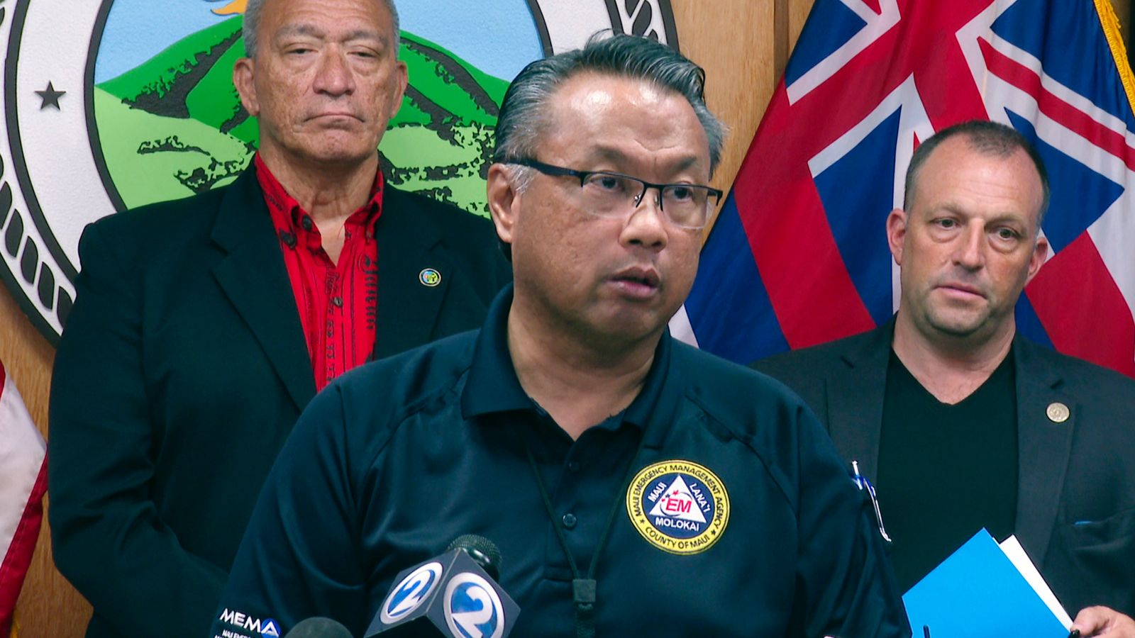 Hawaii wildfires: Maui's emergency services chief quits following criticism over decision not to activate sirens