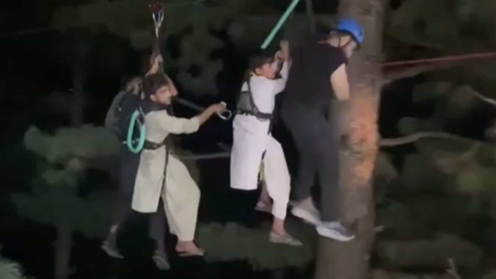 Pakistan: All eight people rescued from broken cable car dangling 274m above canyon