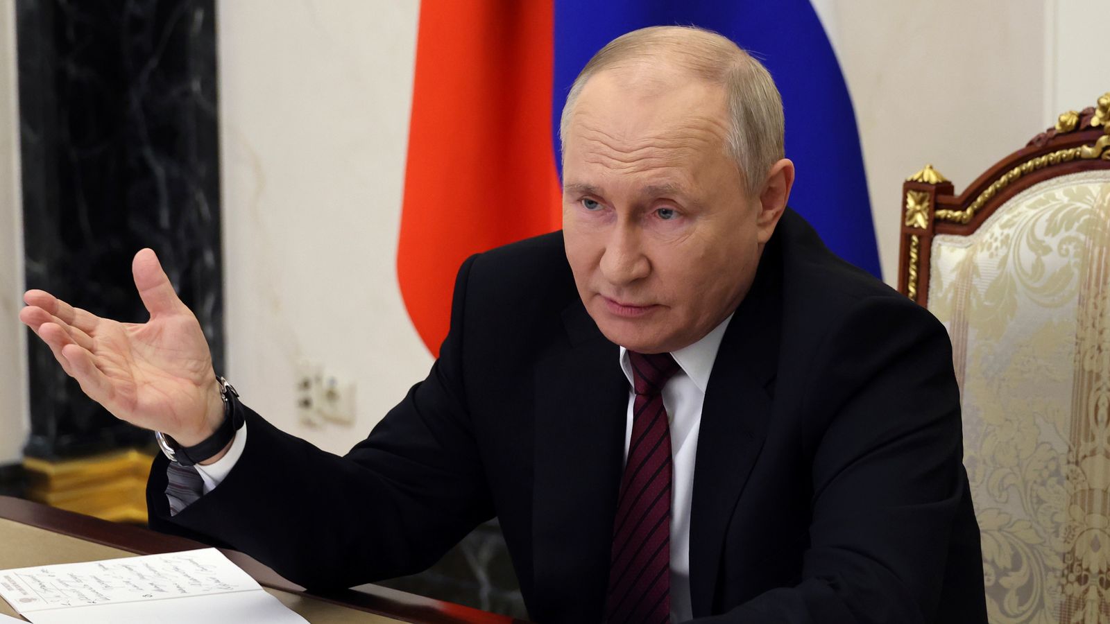 Владимир Путин присъства виртуално на срещата на върха на БРИКС, за да избегне арест за военни престъпления