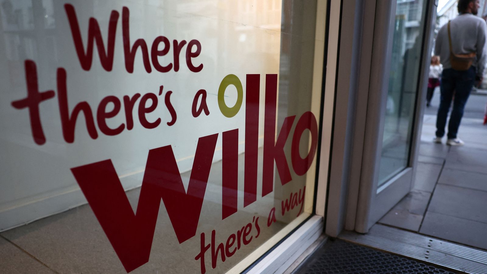 Администраторът на Wilko определя краен срок за оферентите за закупуване на закъсалата верига