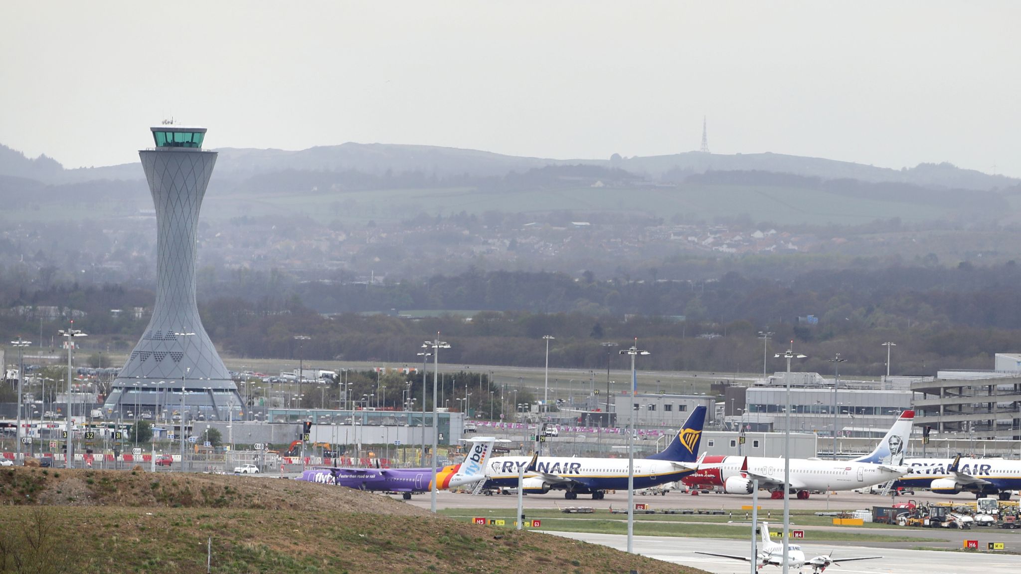 Flights to and from Edinburgh Airport temporarily suspended due to