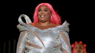 Lizzo's former backup dancers allege she 'contradicts everything she ...