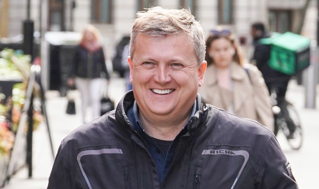 Aled Jones: Teenager who threatened to behead singer during Rolex robbery locked up - Vimarsana News