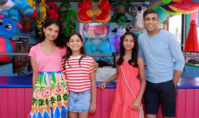 Rishi Sunak strolls along sun-soaked California pier with his family in ...