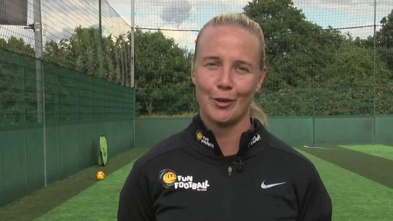 Lioness Beth Mead predicts England win ahead of World cup semi final 