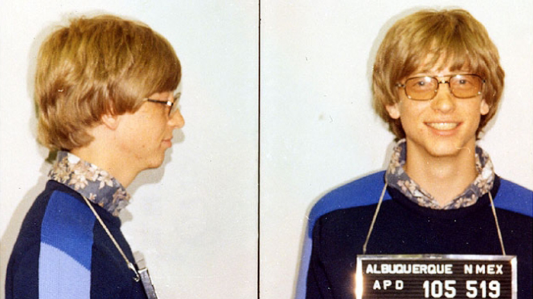 Bill Gates was photographed by the Albuquerque, New Mexico police in 1977 after he got a speeding ticket and forgot his license