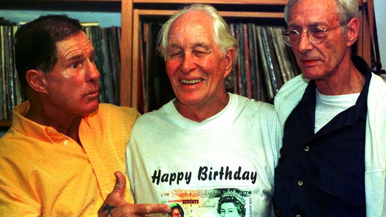 Bruce Reynolds, right, with fellow train robber Ronnie Biggs in 1999