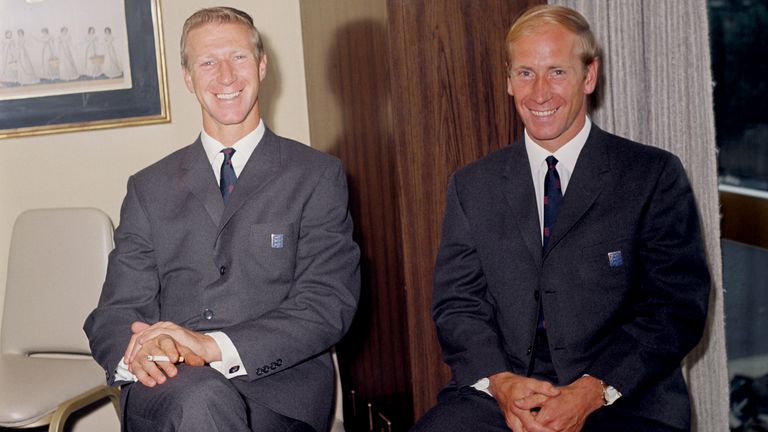 England&#39;s Jack Charlton and Bobby Charlton