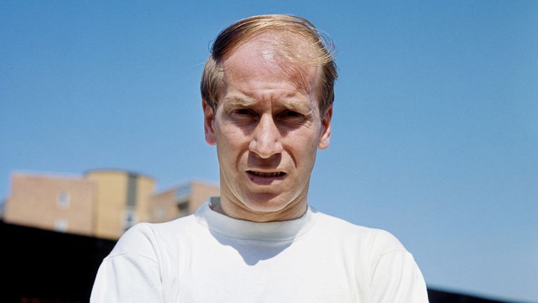 Bobby Charlton, Manchester United