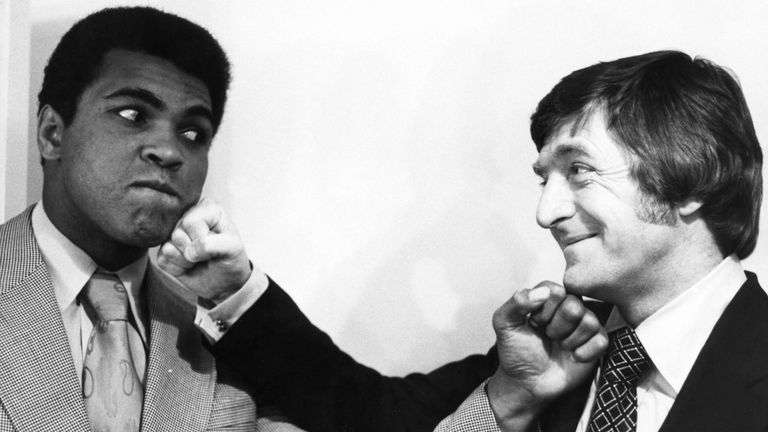 Muhammad Ali and Michael Parkinson. Muhammad Ali was Michael Parkinsons guest on the 'Parkinson' show screened on BBC-1 on Saturday, 7th December 1974.
Pic:BBC