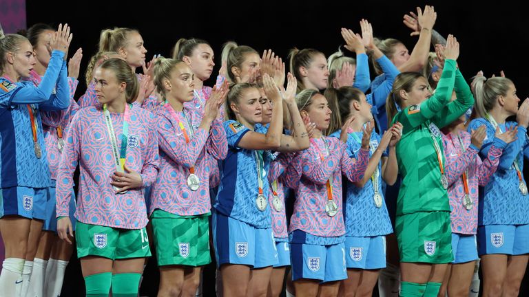 Coupe du Monde Féminine : Appels à reconnaître les Lionnes avec les honneurs à leur retour d’une campagne héroïque |  Nouvelles du Royaume-Uni