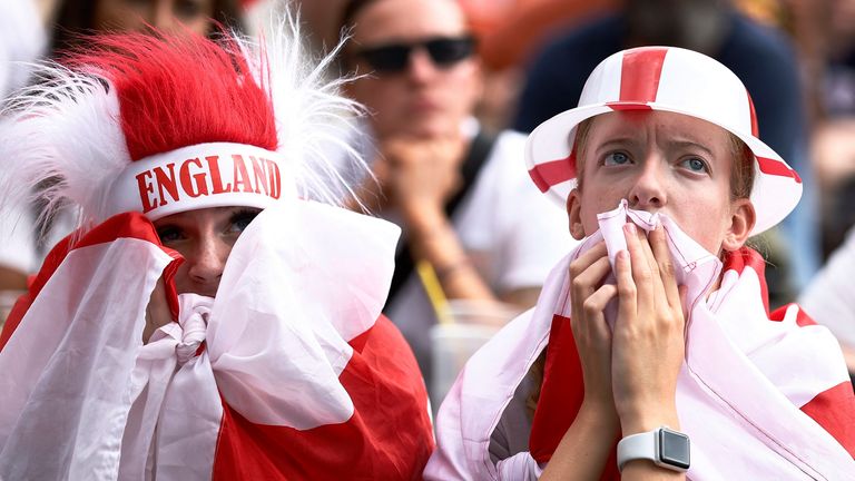 Soccer Football - FIFA Women’s World Cup Australia and New Zealand 2023 - Final - Fans in Manchester watch Spain v England - Piccadilly Gardens, Manchester, Britain - August 20, 2023 England fans watch the match Action Images via Reuters/Jason Cairnduff