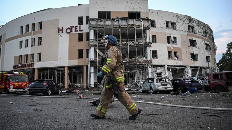 A view shows a site of a Russian missile strike, amid Russia&#39;s attack on Ukraine, in Zaporizhzhia, Ukraine August 10, 2023. REUTERS/Viacheslav Ratynskyi
