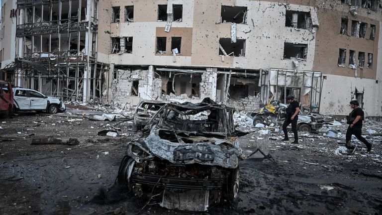 A view shows a site of a Russian missile strike, amid Russia&#39;s attack on Ukraine, in Zaporizhzhia, Ukraine August 10, 2023. REUTERS/Viacheslav Ratynskyi
