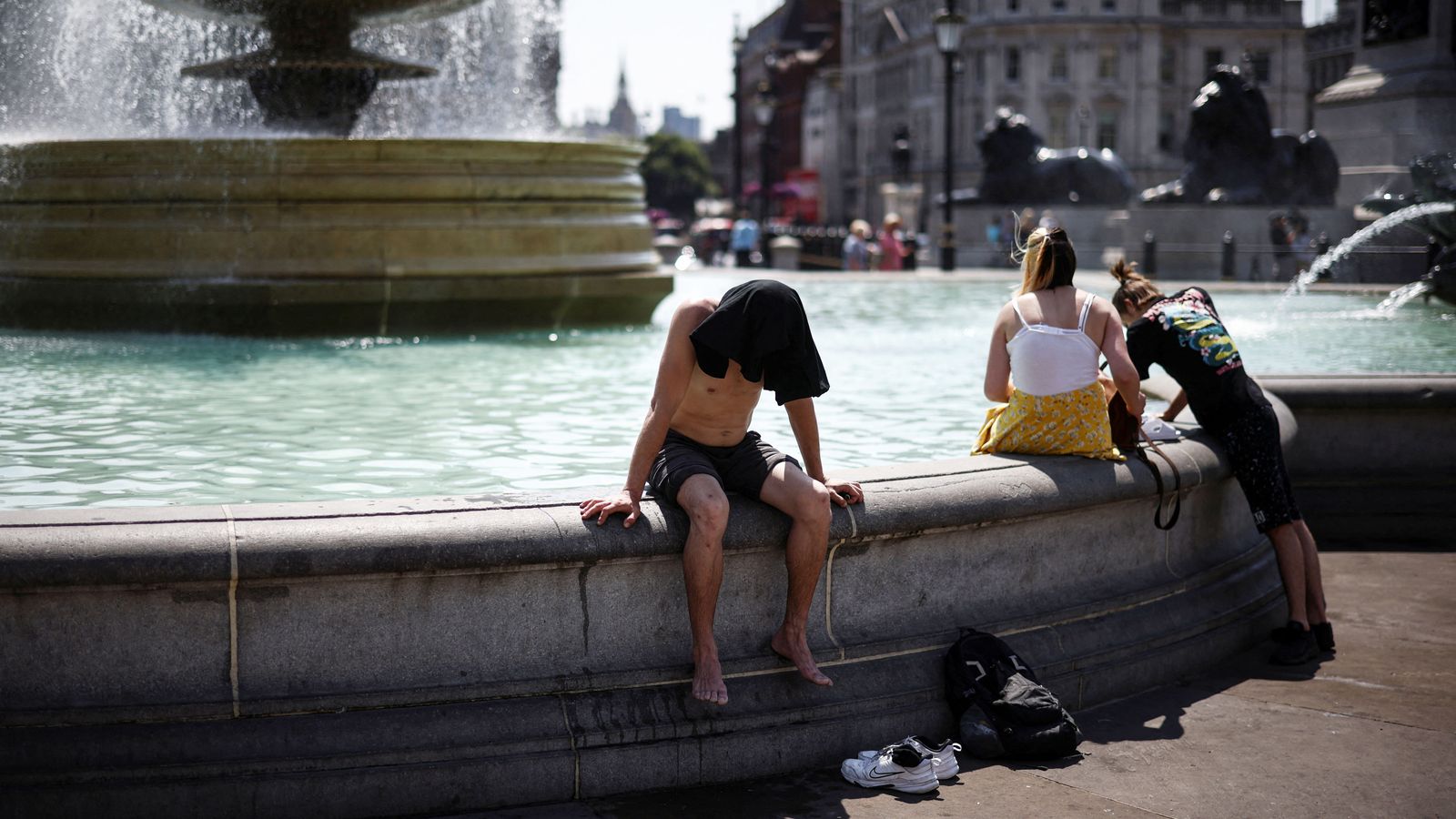 Лондон трябва да се адаптира към „новата реалност“, тъй като броят на дните над 30C нараства
