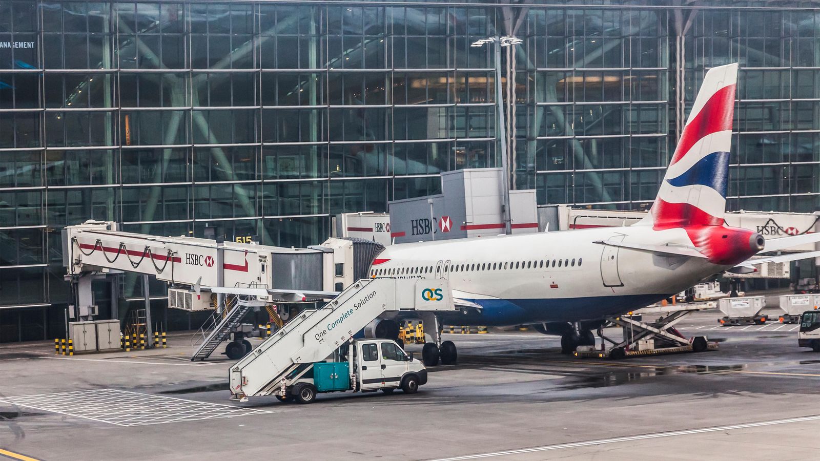 Le pilote Mike Beaton limogé par British Airways et interdit de voler après une consommation excessive de cocaïne avant le vol |  Nouvelles du Royaume-Uni