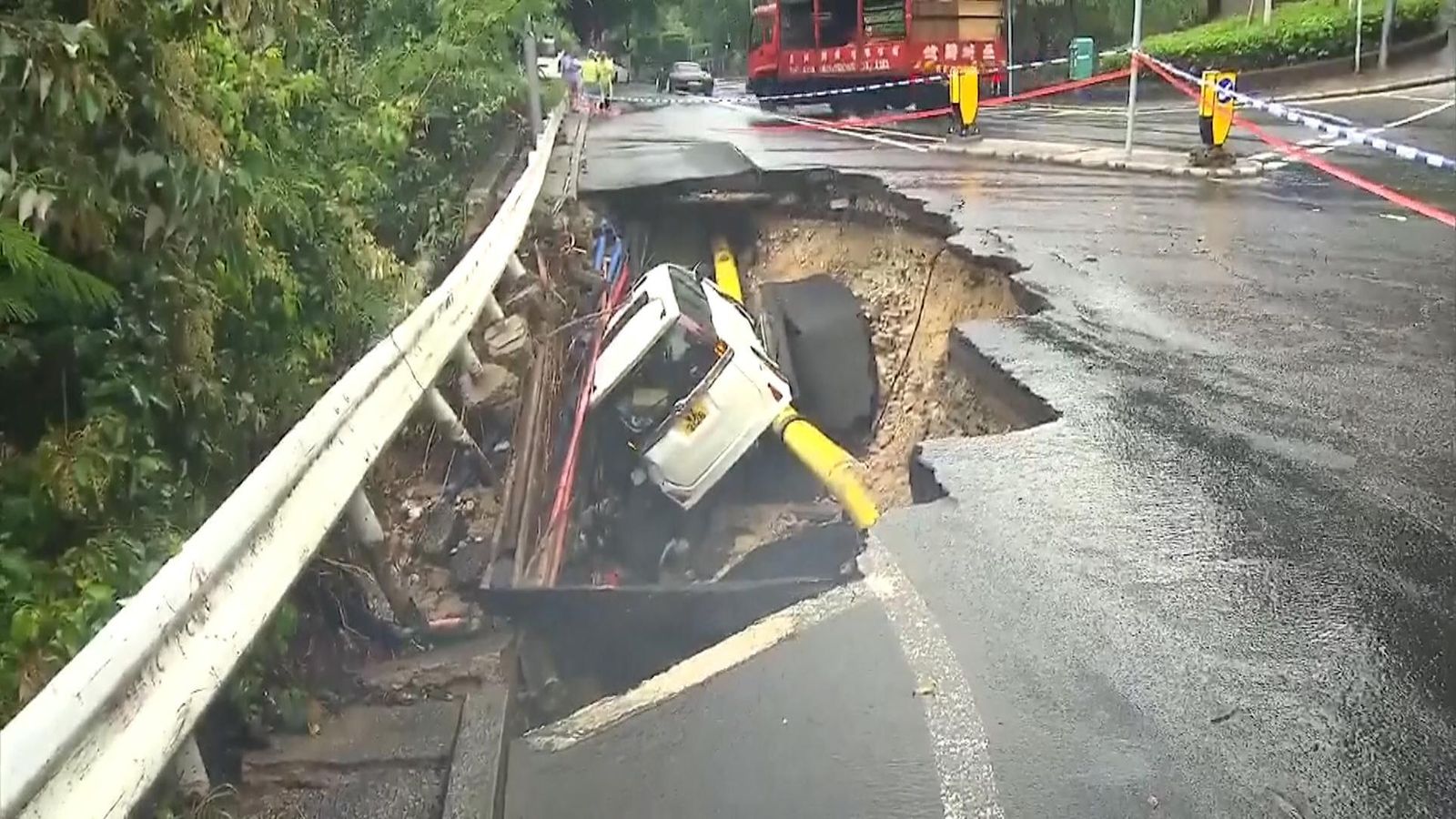 Hong Kong flood: Two dead after heaviest rainfall in almost 140 years ...