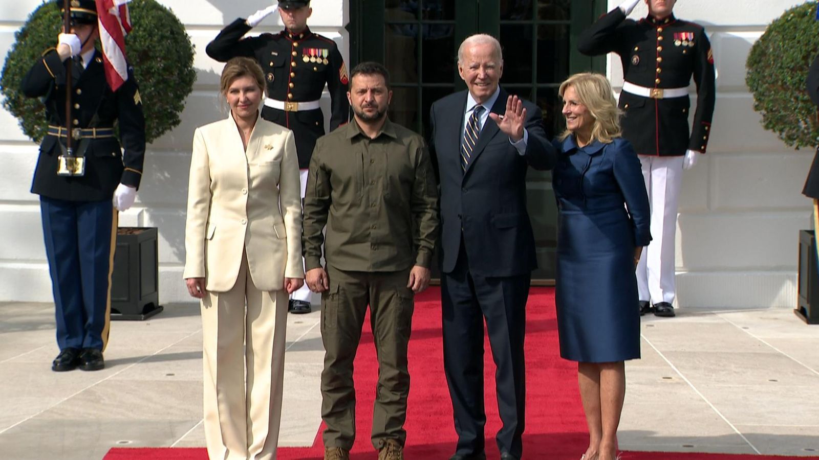 Biden welcomes Zelenskyy to the White House - as Ukrainian president ...