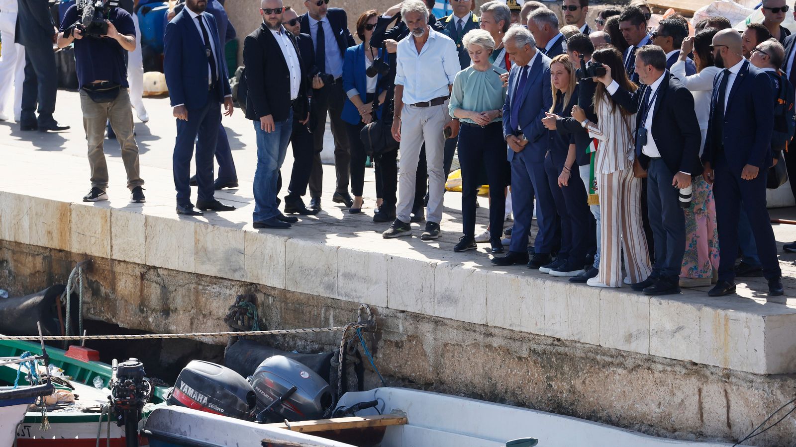 Лампедуза: Хаосът в островния епицентър на европейската мигрантска криза „дезинфекциран“ за посещение на лидерите