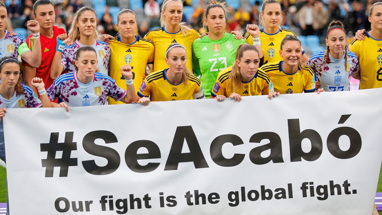Les équipes d’Espagne et de Suède s’unissent alors que le scandale des baisers à la Coupe du monde gronde |  Nouvelles du monde