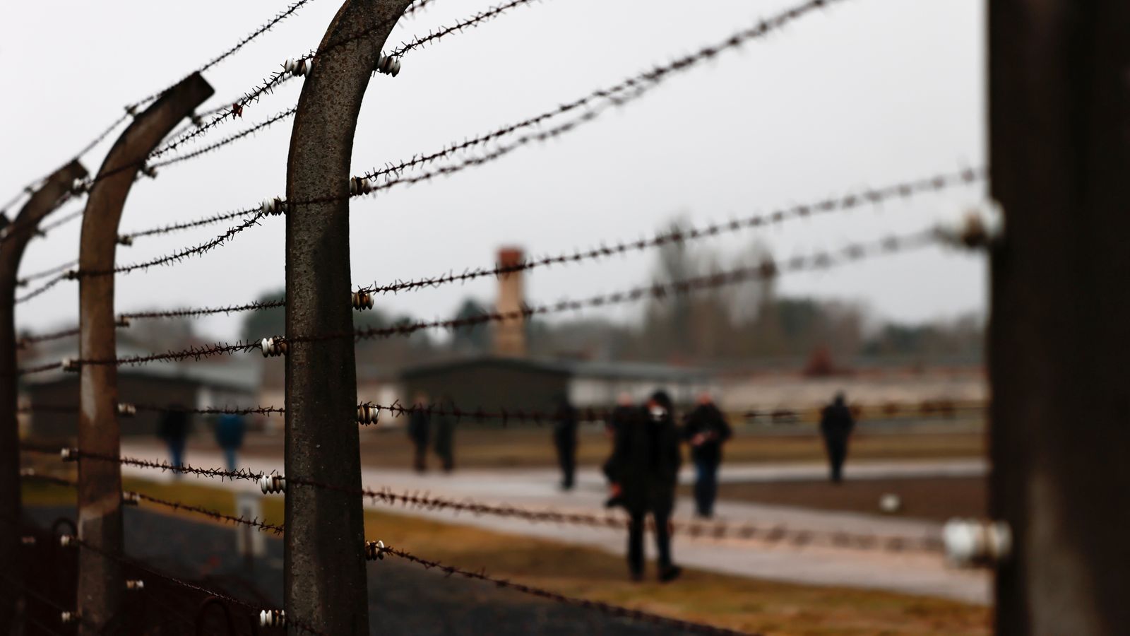 Бивш пазач на нацистки лагер, 98, обвинен в 3330 точки за съучастие в убийство