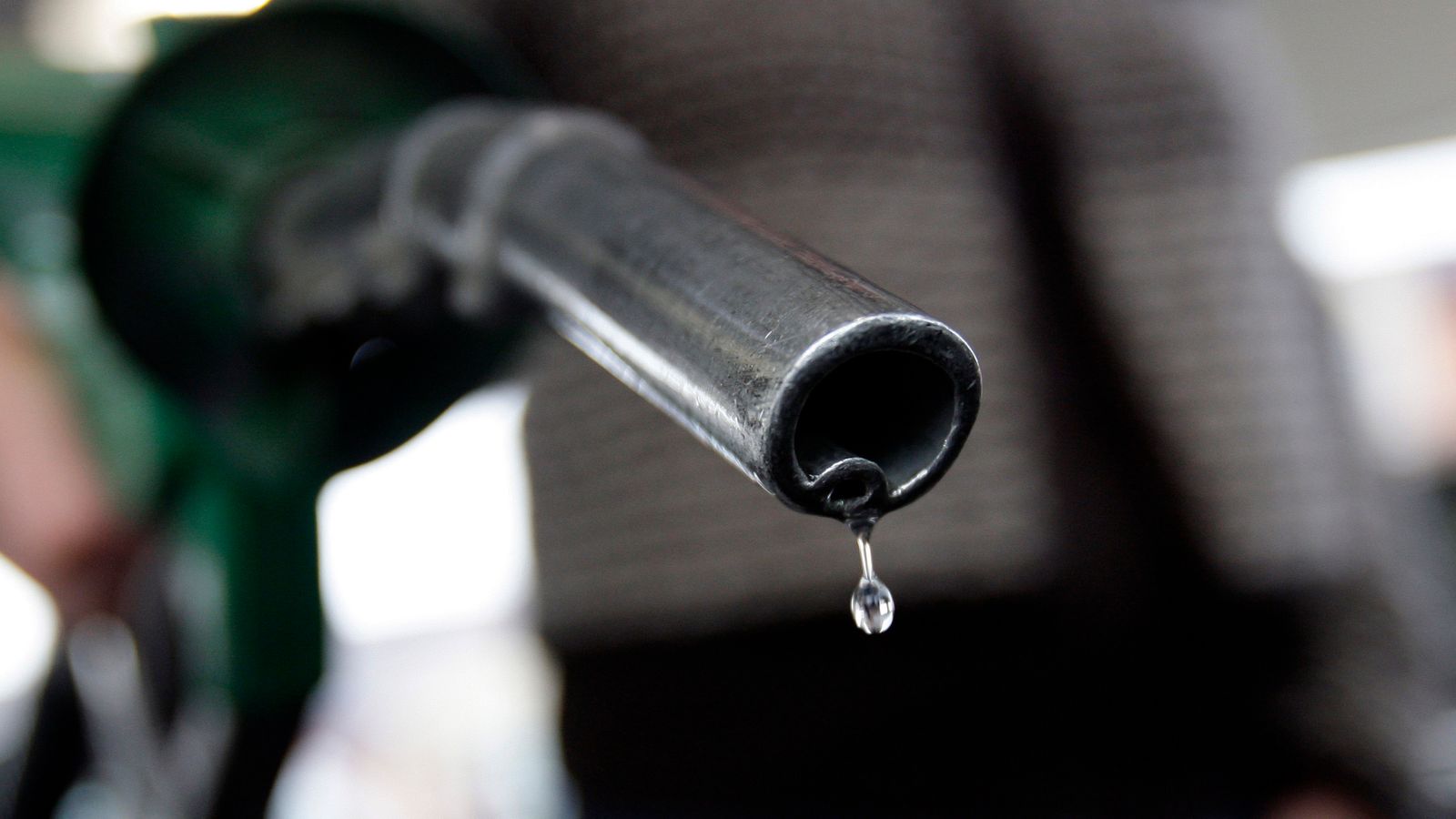 Petrol prices 'likely' to rise further as cost of oil jumps