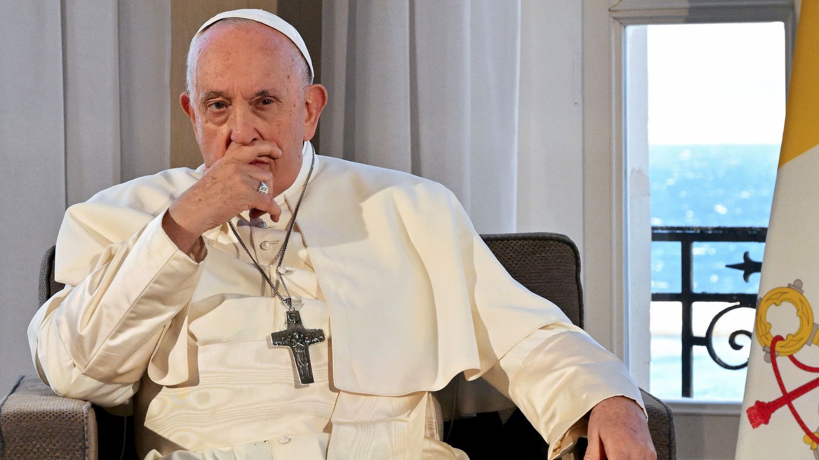 Папа Франциск казва, че в Европа няма „извънредна ситуация с мигрантите“