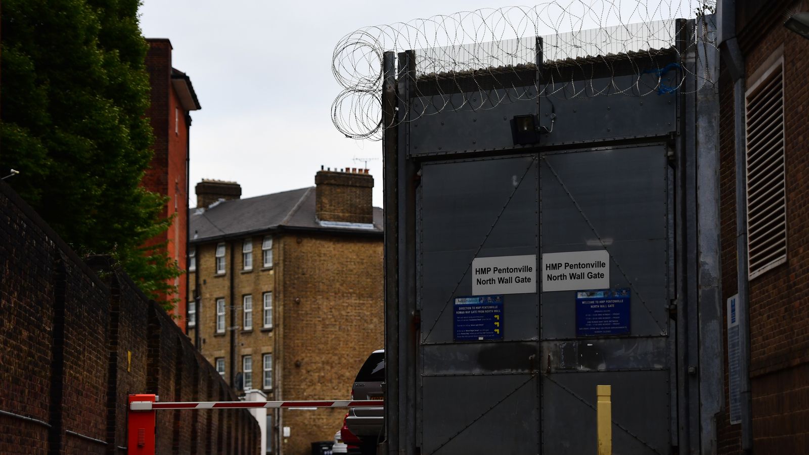 Pentonville prison 'unfit' and 'inhumane' for inmates, report finds