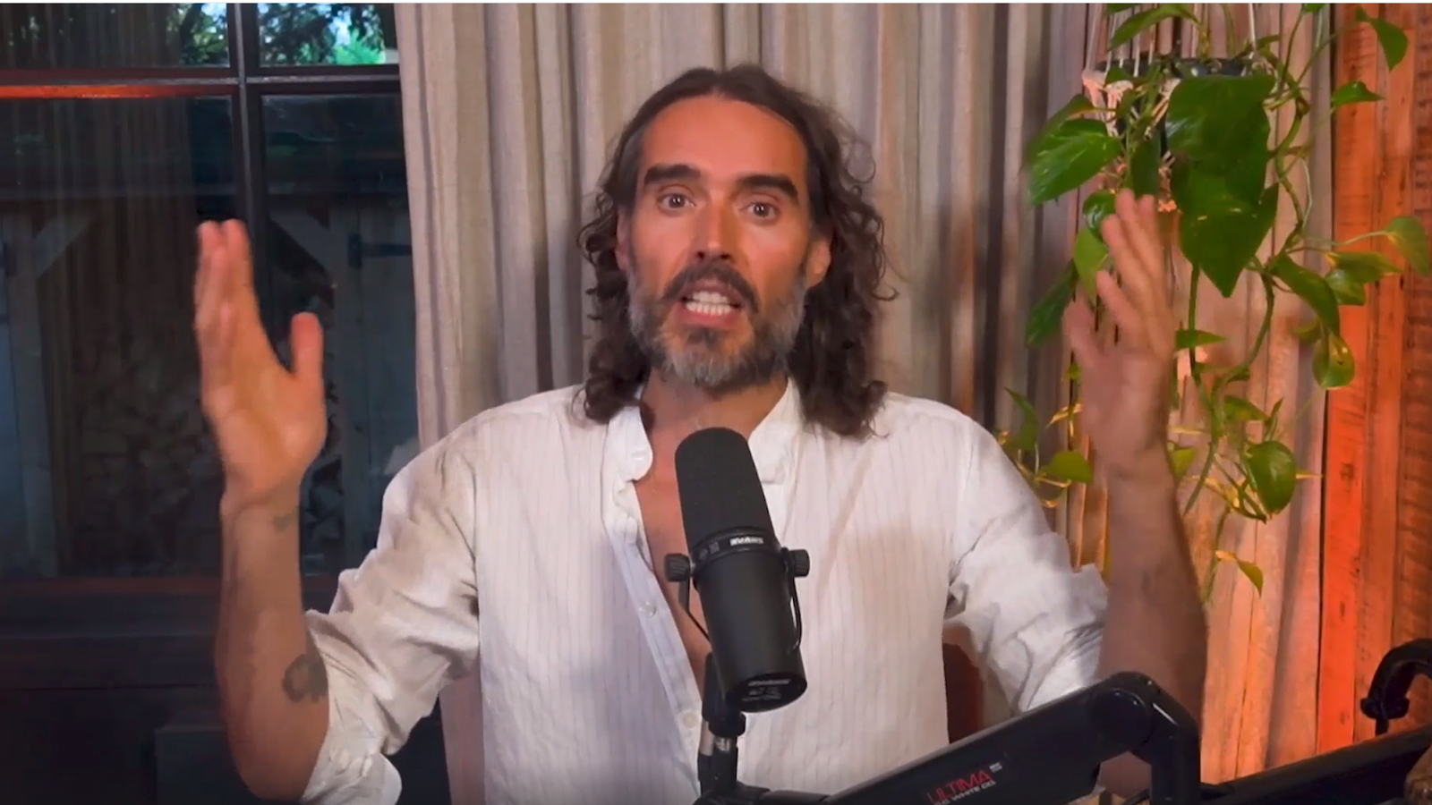 Russell Brand accuses government of bypassing judicial process to censor him on social media