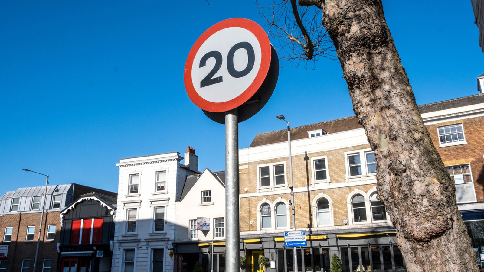 Ограниченията на скоростта на TfL 20mph и кварталите на Лондон, където на шофьорите ще бъде наредено да намалят скоростта