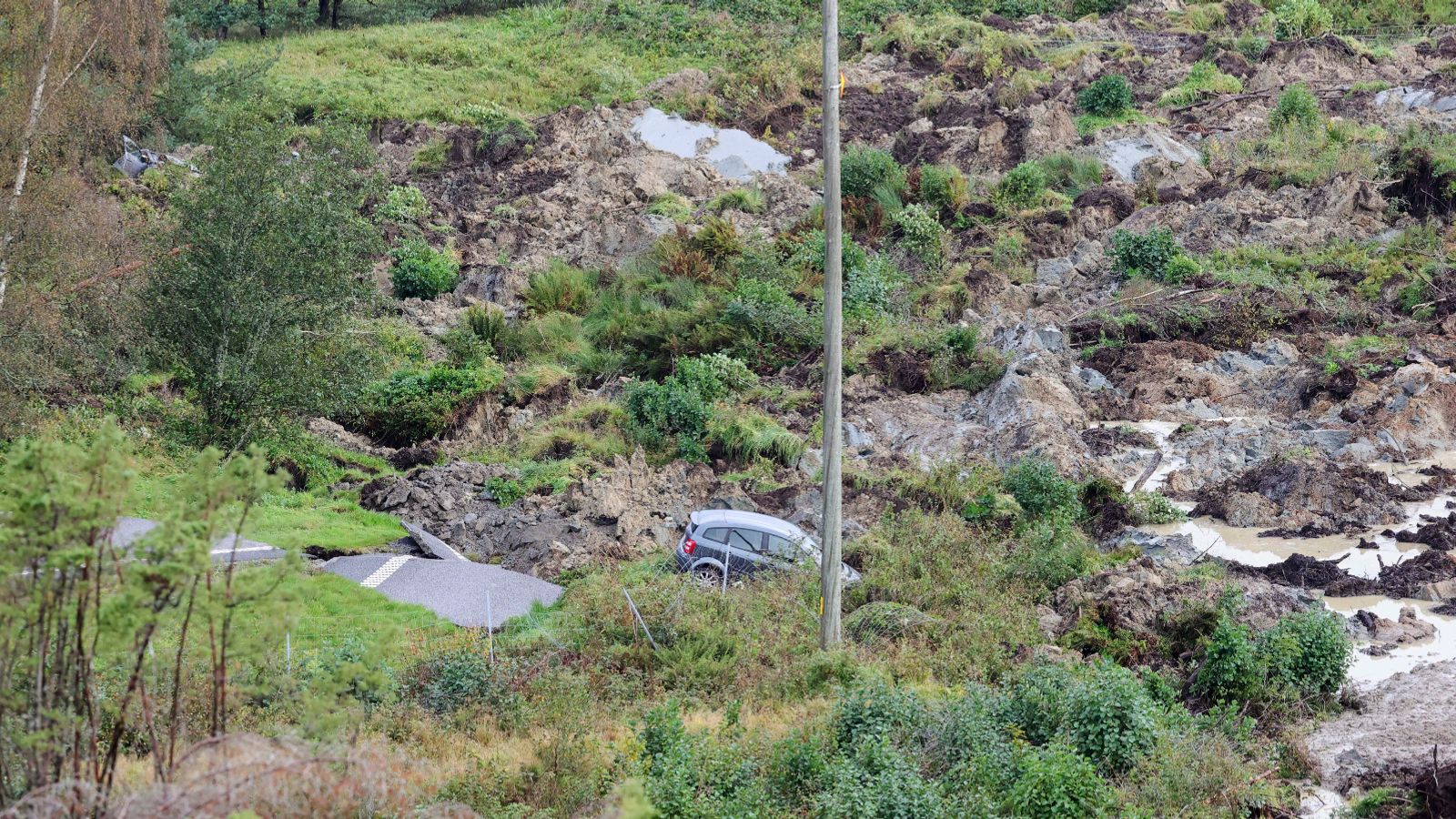 Chunk of motorway collapses in landslide - leaving three in hospital