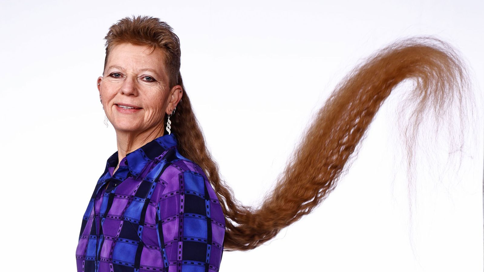 Tennessee woman sets record for world's longest female mullet
