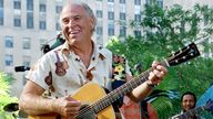 Singer Jimmy Buffett performs on NBC&#39;s Today Show during an outdoor.concert at New York&#39;s Rockefeller Center July 20, 2001. Buffett was.appearing as part of NBC&#39;s Summer Concert Series which features major.music stars performing live each Friday morning at the end of the Today.Show telecast...MS/SV