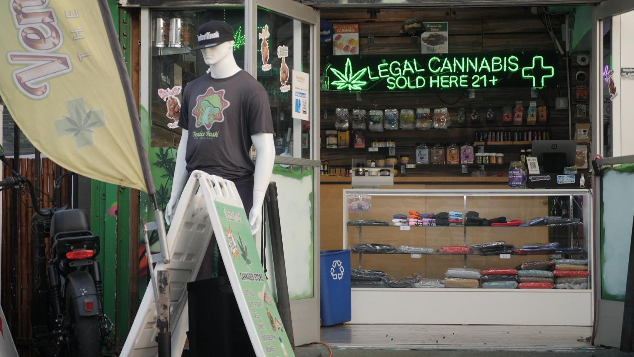 California Set To Pass Amsterdam-style Law Which Will Allow Cannabis ...