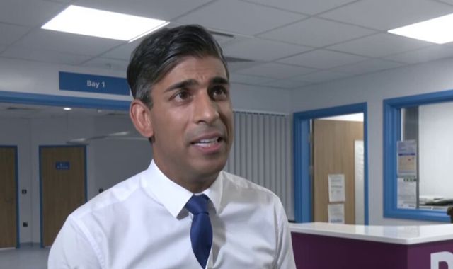 Tory backlash as Sunak suggests he will delay UK's switch to electric cars by five years - Vimarsana News