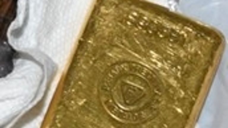 Federal investigators allege Sen. Bob Menendez, received bribes in the form of gold bars. Pic: USDC Southern District of New York
