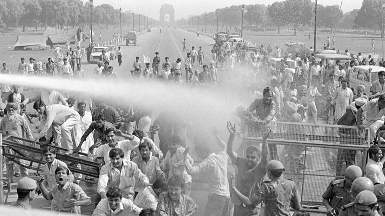 Police disperse Sikh protesters in New Delhi in 1992. Pic: AP
