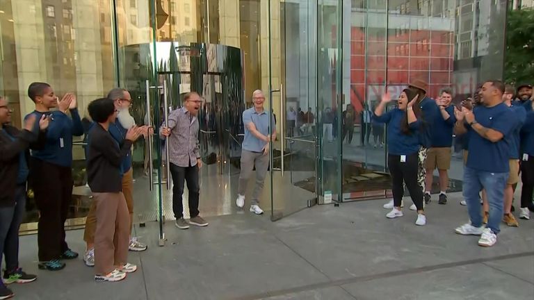 Apple CEO Tim Cook opens Fifth Avenue Apple store