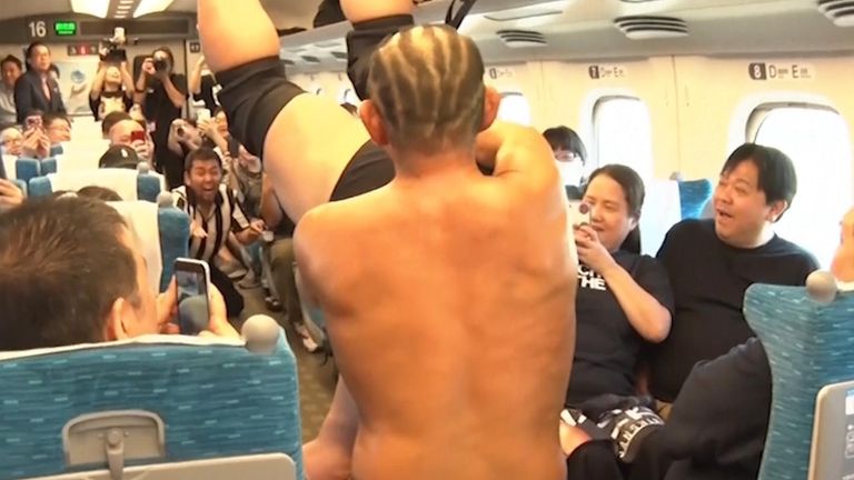 japan wrestlers train