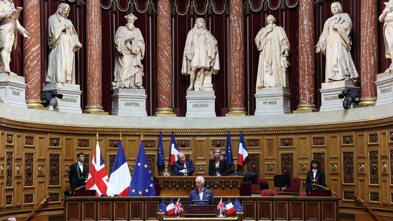 Britain&#39;s King Charles addresses Senators and members of the National Assembly at the French Senate, the first time a member of the British Royal Family has spoken from the Senate Chamber, in Paris, France September 21, 2023. Britain&#39;s King Charles III and his wife Queen Camilla are on a three-day state visit starting on September 20, 2023, to Paris and Bordeaux, six months after rioting and strikes forced the last-minute postponement of his first state visit as king. EMMANUEL DUNAND/Pool via RE